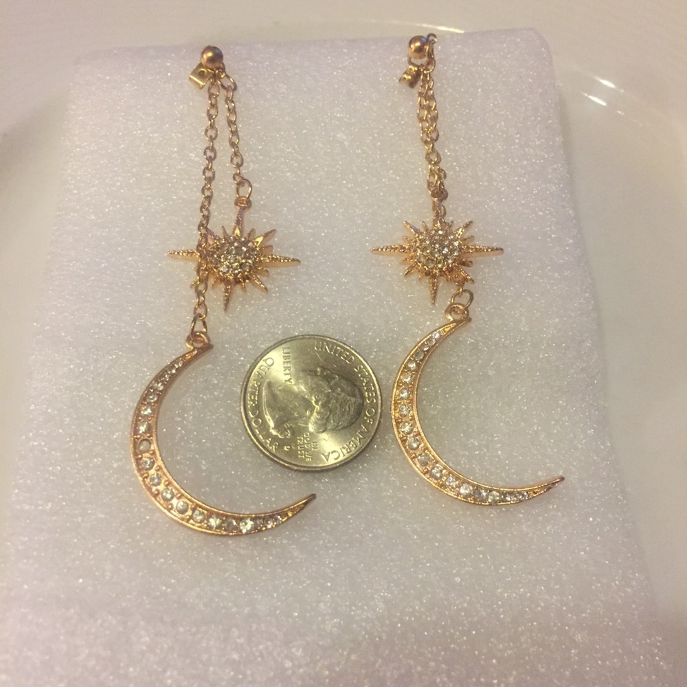🌙 🌟 Lovely Boho crescent moon and star burst tassel earrings gold or silver - Picture 3 of 11